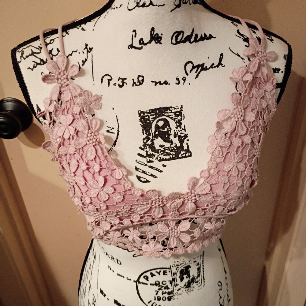 Beautiful Sexy Lacy Crochet Bustier Corset Crop Top - Color Pastel Pink - Size M